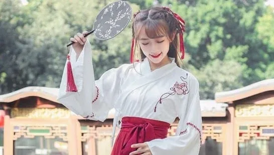 侠女逍遥录 探索场景 玩法截图
